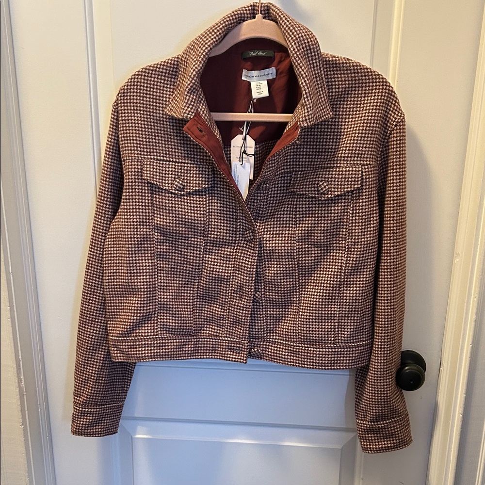 Houndstooth maroon and light pink cropped jacket. Never worn.